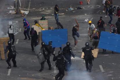 Las protestas convulsionan al país vecino desde el 28 de abril.