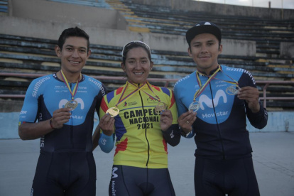 Miryam Núñez se coronó campeona nacional de pista en las categorías de persecución individual y ómnium.