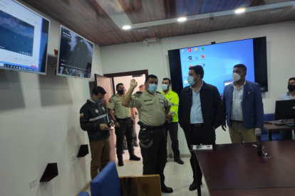 Los altos mando policiales de la Zona 7 inauguraron la sala de crisis.
