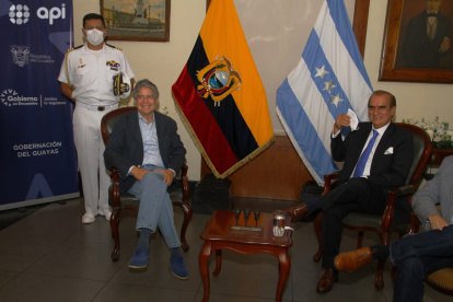 El presidente Lasso, la semana pasada, visitó la Gobernación del Guayas y a su nuevo gobernador, Vicente Taiano.