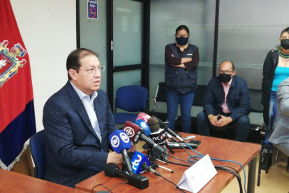 Santiago Guarderas dijo en rueda de prensa que Yunda todavía el alcalde de la capital en funciones.