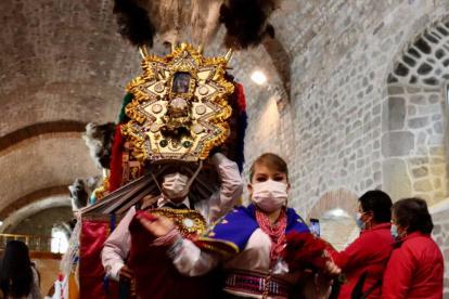 En misa. En la ceremonia de la celebración del Corpus Christi, el jueves 3 de junio,  los danzantes ofrecieron su arte.