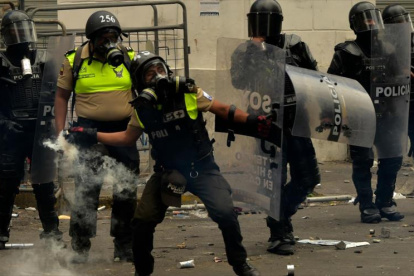 En situaciones de crisis o convulsión social la Policía debe actuar adecuadamente para evitar víctimas mortales.
