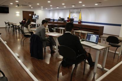 Diligencia. Abogados de las partes acudieron al Complejo Judicial Norte para la audiencia de vinculación.