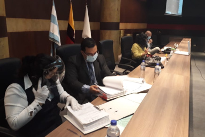 Diligencia. El juez Ronald Córdova sobreseyó a dos hermanos Bucaram.