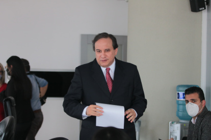 El ministro de Finanzas, Simón Cueva, ha asegurado que busca recuperar la confianza de los mercados internacionales.