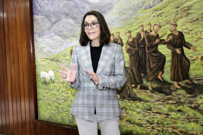 Funcionaria. La ministra de Salud, Ximena Garzón, habló de las vacunas y la necesidad de contar con más dosis.

11 de junio  de 2021
KARINA DEFAS 
Agencia (ag-expreso ag-extra ag-quito)