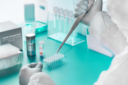 Los investigadores han comprobado que los anticuerpos continúan evolucionando durante un periodo de 6 a 12 meses.