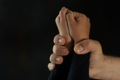 Violencia vicaria se trata de aquella violencia que se ejerce sobre los hijos para herir a la mujer.