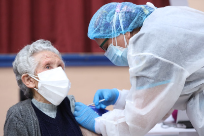 Ecuador inicia este 14 de junio la segunda fase del Plan Nacional de Vacunación 9/100. Según Salud, en la primera fase se vacunó al 72% de la población de más de 65 años.