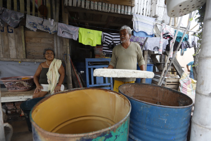 Desde enero pasado, otra vez, los habitantes han lidiado con cortes continuos y desabastecimiento en Durán.