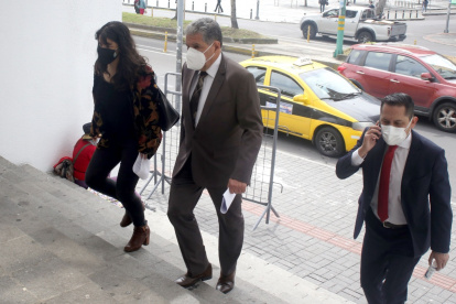 Asistencia. Marcelo Ron, uno de los defensores del contralor Pablo Celi, acudió este miércoles a la Corte.