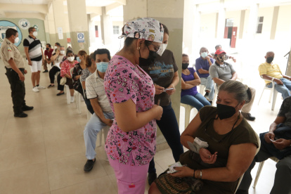 Asistencia. Este lunes se registró mayor movimiento en los recintos.