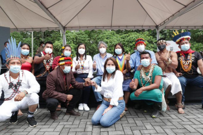 En Nueva Loja se habilitaron de forma simultánea catorce nuevos puntos de Internet.