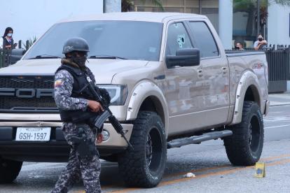 Policías llegaron al sector para iniciar las investigaciones respecto a este nuevo suceso violento en el Puerto Principal.