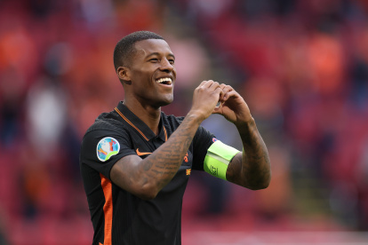 Georginio Wijnaldum, capitán de Países Bajos, lidera varias causas sociales.