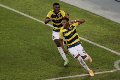 Gonzalo Plata anotó en el duelo contra Venezuela, pero fue borrado, por lesión, ante Perú.