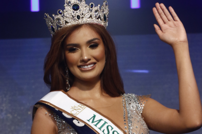 Miss Grand Ecuador es Andrea Aguilera de 20 años.