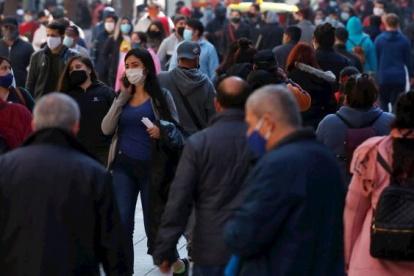 Los santiaguinos vuelven a sus actividades luego de pasar por un nuevo aislamiento en casa.