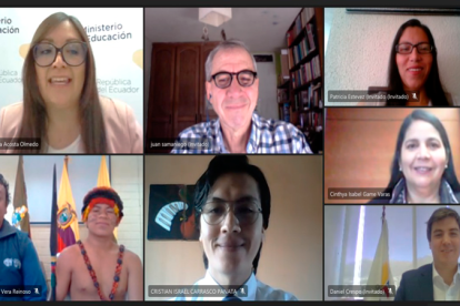 Clauauraron el año lectivo en forma telemática. La Viceministra de Educación Games Vara presidió el evento.