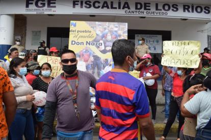 Cientos de quevedeños respalda a "Don Naza" en las calles de la ciudad.