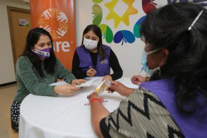 APOYO. Ofrecen charlas sobre los derechos que tienen las mujeres que ha sufrido violencia de género.