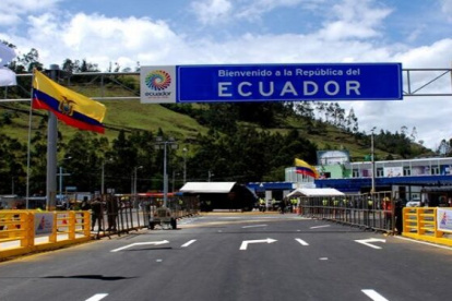 El paso fronterizo entre Ecuador y Colombia permanece cerrado.
