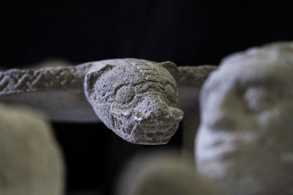 Vista de una figura precolombina en una de las bodegas del Museo Nacional el 2 de julio de 2021 en San José (Costa Rica).