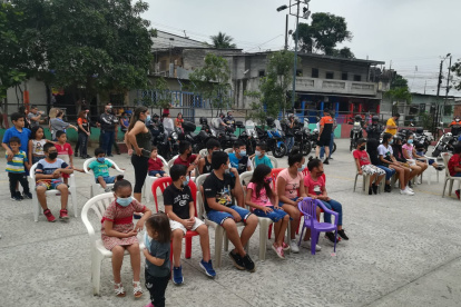os voluntarios realizaron un evento para recibir a los chicos en el inicio del programa de este año.