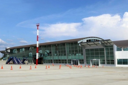 El recientemente inagurado aeropuerto Eloy Alfaro. Habrá a un nuevo concurso para su delegación.