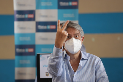 Guillermo Lasso recibió la segunda dosis de la vacuna contra la Covid-19.