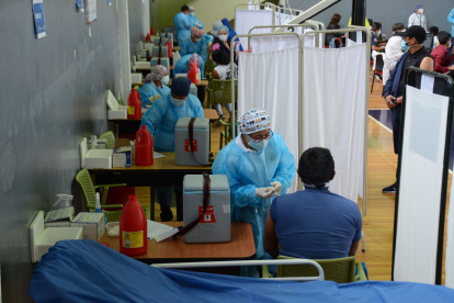 Estaba previsto que cerca de 400 vendedores fueran inmunizados. 
 Quito 11 de Julio de 2021 Agencia(ag-extra ag-expreso-ag-quito) Gustavo Guaman