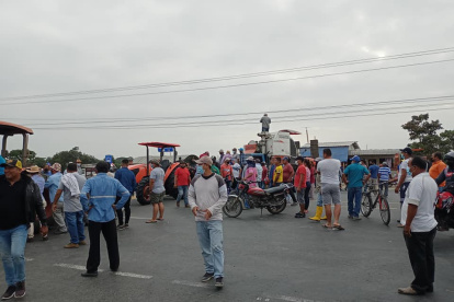 En Daule permanecen cerradas las vías.