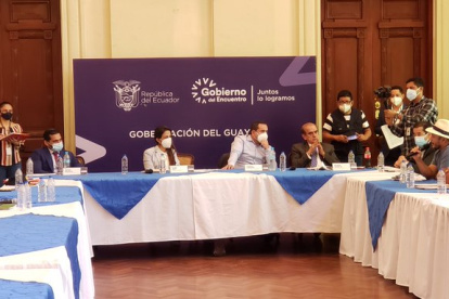 La tarde de este 12 de julio hubo un diálogo con dirigentes gremiales del sector arrocero, bananero y cañicultor.