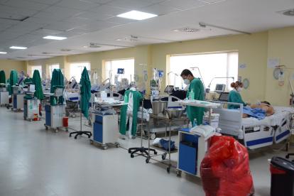 En hospitales de Quito, en los últimos días se han incrementado los casos de COVID-19, lo que preocupa a pacientes y familiares.

 Quito 06 de Noviembre de 2020 Agencia(ag-extra ag-expreso-ag-quito)