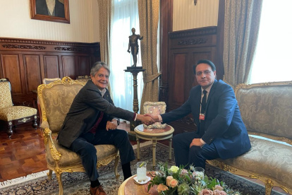 Encuentro. El presidente Guillermo Lasso se reunió por casi dos horas con el legislador Fernando Villavicencio.