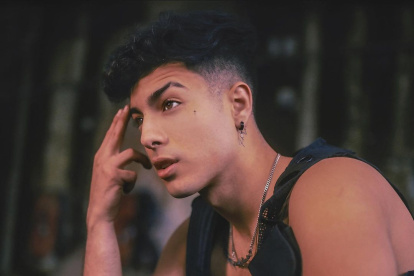 El influencer Naím Darrechi no deja los escándalos.