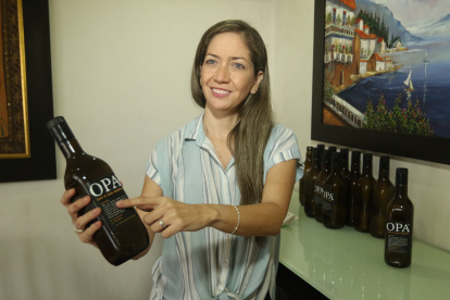 Ruth Román, junto a su esposo Juan Pablo Chiriboga, es la dueña del emprendimiento OPA.