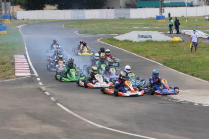 A inicios del mes pasado fue  la primera prueba en el kartódromo.