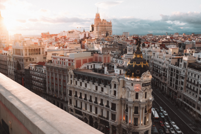 El Ministerio de Salud propuso hoy incluir España en la lista roja de países a los que sus nacionales y residentes tiene vetado viajar.