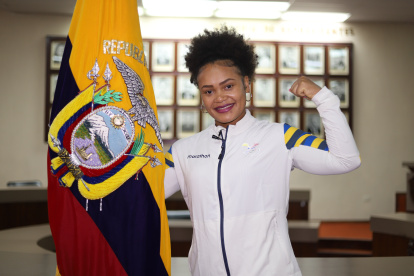 La pesista ecuatoriana fue nombrada como la abanderada femenina de Ecuador para los Juegos. En varones será Julio Castillo.