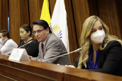 Pedido. Fernando Villavicencio se comprometió a revisar las denuncias de Pareja. Acudirá a la cárcel, si es necesario.