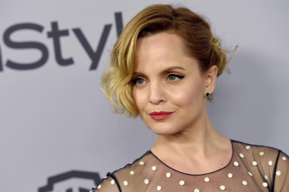 La actriz de 42 años dice haber sido obligada a participar en tríos y orgías.