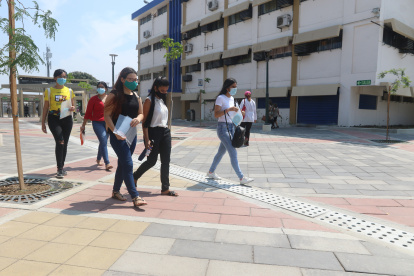 La comunidad universitario de la ciudad y del país tuvo que adaptarse a la nuevo modalidad de estudio.