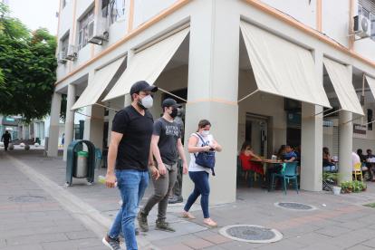 Calle Panamá, un punto gastronómico de la ciudad donde disfrutar de buena comida por las fiestas julianas.