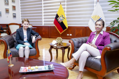 La Ministra Alexandra Vela y la Presidenta del Legislativo Guadalupe Llori se reunieron el pasado 16 de julio a puertas cerradas