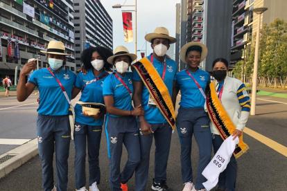 Parte del Team Ecuador previo al desfile inaugural. Hoy varios de ellos no siguen en competencia como el boxeador Julio Castillo y Alexandra Escobar, ambos los abanderados.