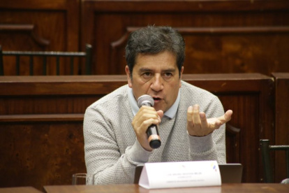 El legislador que llegó por Pachakutik a la Asamblea, Bruno Segovia, alertó del inicio del proceso de adquisición.