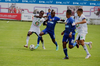 Danny Cabezas fue una de las figuras en el duelo contra el Ponchito en Echaleche.