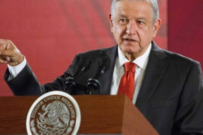 El presidente mexicano defiende la consulta.